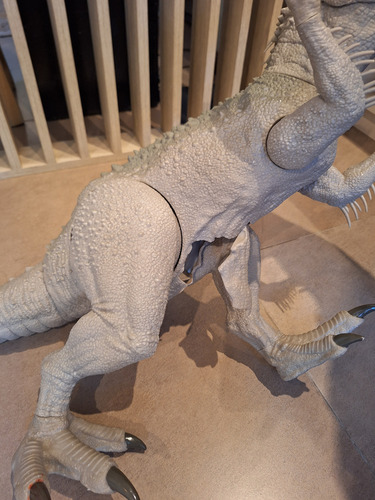 Indominus Rex Super Colosal Jurassic World Mattel