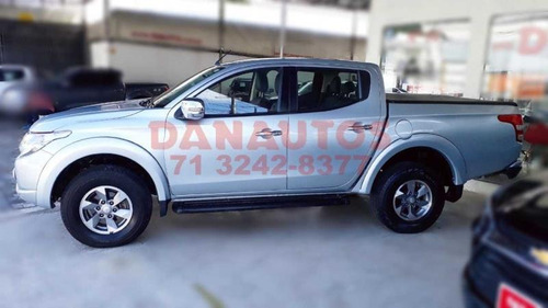 Imagem 5 de 13 de Mitsubishi L200 Triton 2.4 16v Turbo Diesel Sport Hpe Cd 4p