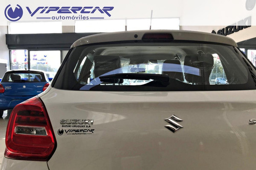 Imagen 12 de 14 de Suzuki Swift Gl Automatico 1.2 2023 0km