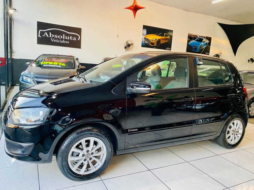 Imagem 1 de 13 de Volkswagen Fox 1.0 Gii 2013