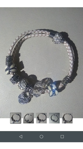 Pulseira Em Couro Branco Com Detalhes Prateados