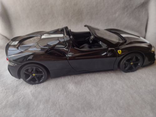 Maisto Ferrari Escala 1/18 Negro Usado Negro (Usado)