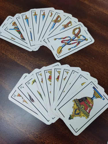 Imagen 2 de 4 de Cartas Españolas De Cartón