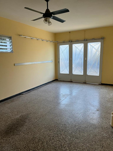 Vendo Casa Tipo Chalet En Caseros, Entre Ríos.