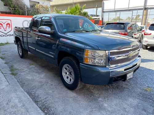Imagen 2 de 7 de Chevrolet Silverado
