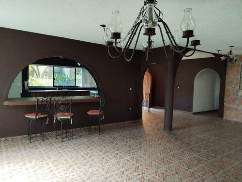 Casa En Privada En Tlaltenango, Cuernavaca, Morelos - Crb-792-dpx
