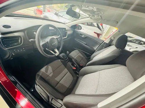 Kia Stonic Sin Pico Y Placa Mecanica Mail Hybrid