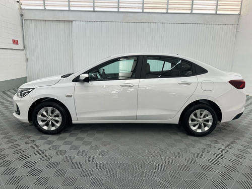 Chevrolet Onix plus 1.0 Lt 4p