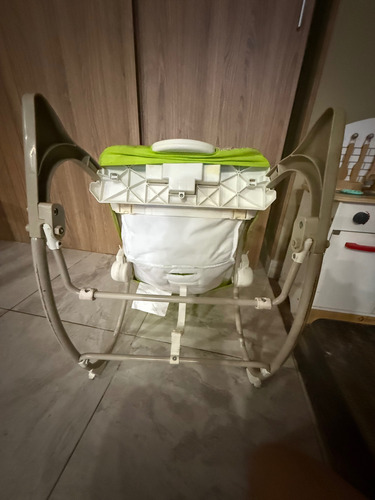 Silla Mecedora Bebé Fisher Price Usada. Excelente Estado Verde Lima Floreado (Usado)