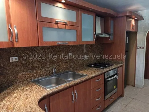 Apartamento En Venta El Paraíso 24-15687