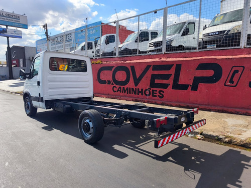 Iveco Daily 35s14 Ano 2013 Chassi - Covelp Americana