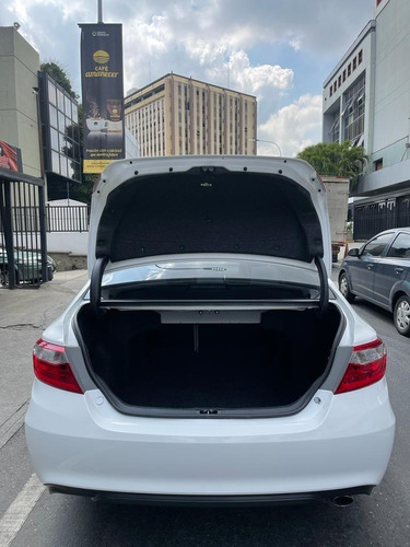 Imagen 5 de 13 de Camry Se 2017