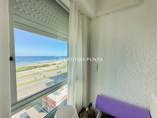 Apartamento En Brava, 3 Dormitorios