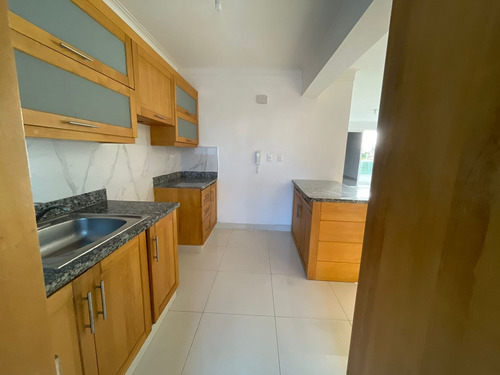 Venta De Apartamento Los Corales Del Sur, Santo Domingo Este