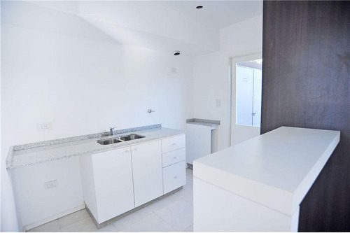 Imagen 12 de 30 de Dúplex Venta - 2 Dormitorios 2 Baños 2 Cocheras - 120 Mts2 Totales - City Bell