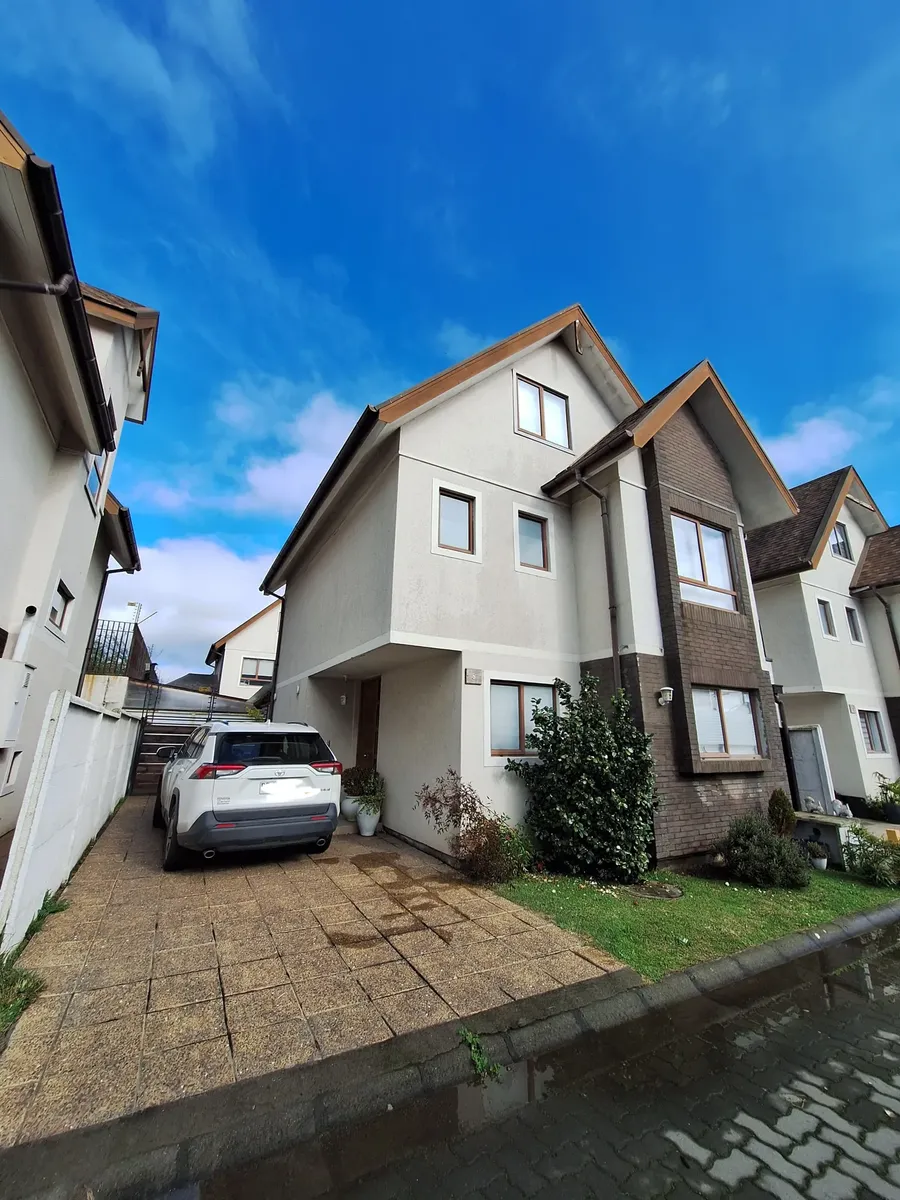 Imagen 1 de 30 de Casa Excelente Ubicación, Exclusivo Condominio. Vende Dueño