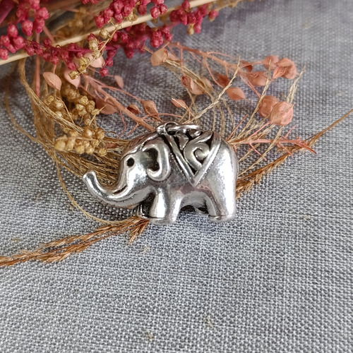 46- Dije Elefante De Plata Inflada 925. Empavonado Plateado