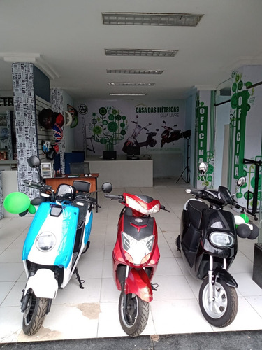 Imagem 3 de 10 de Assistência E Manutenção Em Motos E Patinetes Elétricos