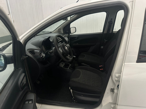 Fiat Uno 1.0 Attractive Flex 5p