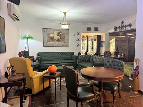 Casa En Alquiler O Venta En Los Palos Grandes En Esquina Con Anexo