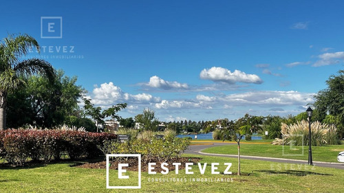 Casa En Venta Con Renta, Barrio Cerrado, Escobar