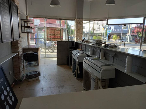 Imagen 11 de 12 de Local En Alquiler En Lomas Del Mirador