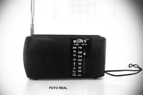 Radio Sony ICF-P27, Portátil, Analógica, color Negro