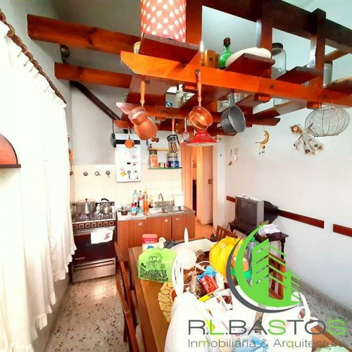 Imagen 3 de 14 de Chalet En Venta En Lanus Oeste