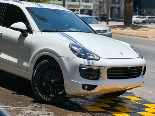 Porsche Cayenne 3.6 At