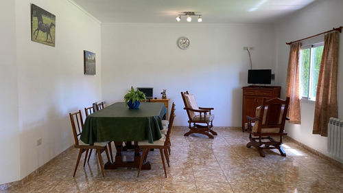 Casa En Venta - 3 Dormitorios 2 Baños - 238mts2 - Roque Perez