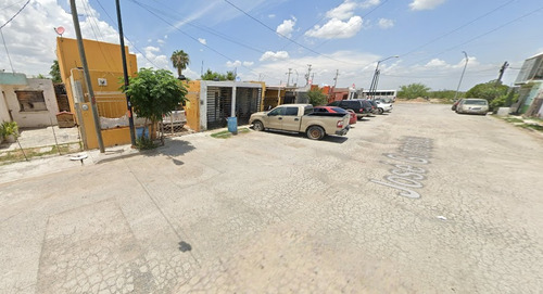 Sk14-casa En Remate Bancario En Los Toboganes, 88177 Nuevo Laredo, Tamps.