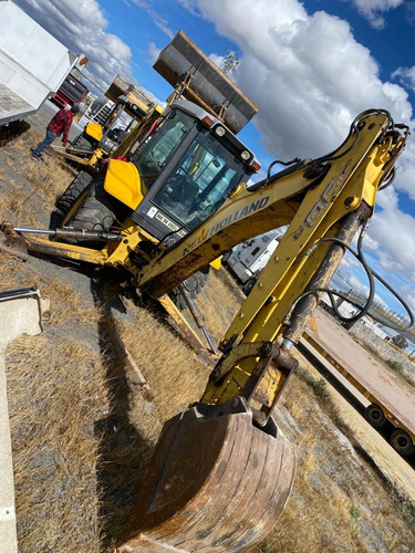 Retroexcavadora New Holland 2015 - Mexicana Mod. B90b