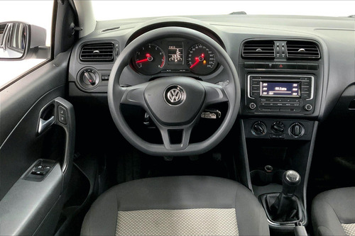 Imagen 5 de 25 de Volkswagen Vento 4 Pts Starline, Tm5, A/ac, Mp3, R-15