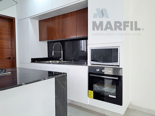 Venta De Residencia De 3 Recámaras, Al Norte De V. De A. Colima