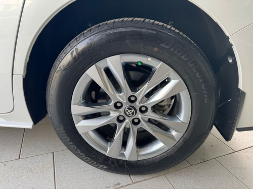 Toyota Sienna 2.5 Xle Piel Hibrido At