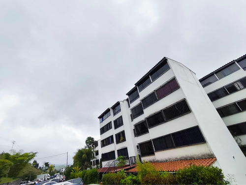 Apartamento En Venta El Solar De La Quinta Los Teques Rz