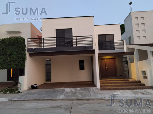 Casa En Venta En Fracc. Hacienda Del Rull, Tampico Tamaulipas.