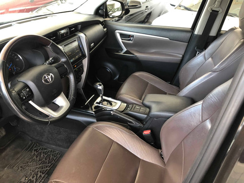 Imagem 11 de 13 de Toyota Hilux Sw4 2.7 Sr 4x2 16v Flex 4p Automático