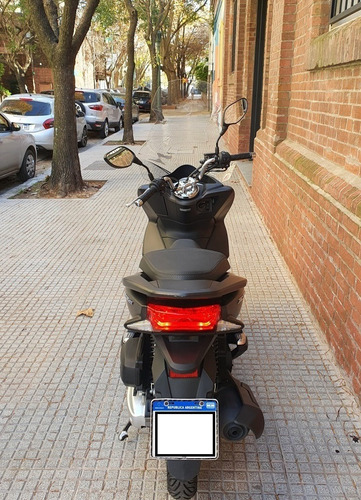 Honda Pcx 150 - Impecable - Con Parabrisas Givi Alto