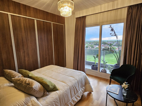 Tango Victoria 5 A - 2 Dormitorios En Suite. Decoracion De Vanguardia, Cochera, Vista Al Rio