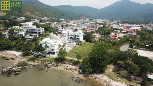 Imagem 2 de 15 de Casa No Bairro Vila Nova Em Porto Belo Sc - 806