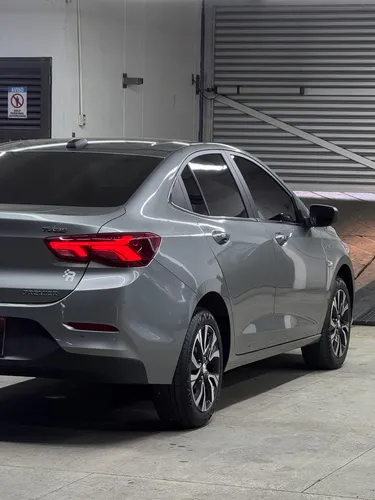 Chevrolet Onix 1.0T Premier Sedan At