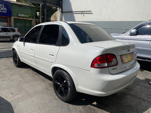 Imagem 4 de 12 de Classic 1.0 Completo + Rodas + Gnv
