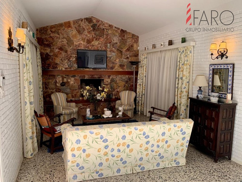 Casa En Punta Del Este, Alquiler Anual-ref:37405