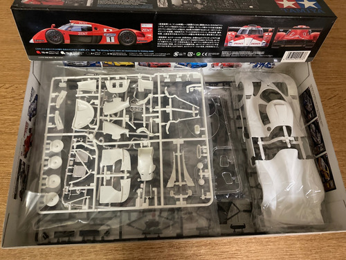 Auto Toyota Gt-one Ts020 1/24 Kit Tamiya (Usado)