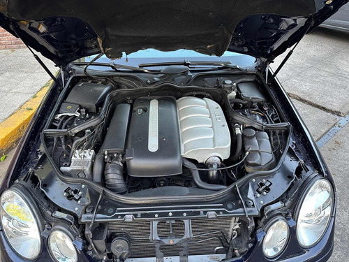 Imagen 21 de 22 de Mercedes-benz Clase E 200 Cdi Classic At