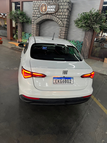 Fiat Cronos 1.0 Flex 4p