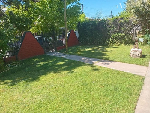 Casa En Venta De 5 Dorm. En Marchigüe