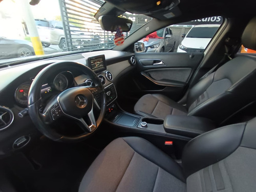 Mercedes-Benz Classe GLA 1.6 Advance Turbo Flex 5p
