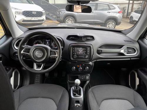 Jeep Renegade 1.8 SPORT LX 4X2 RADIO 5 MT 5P
